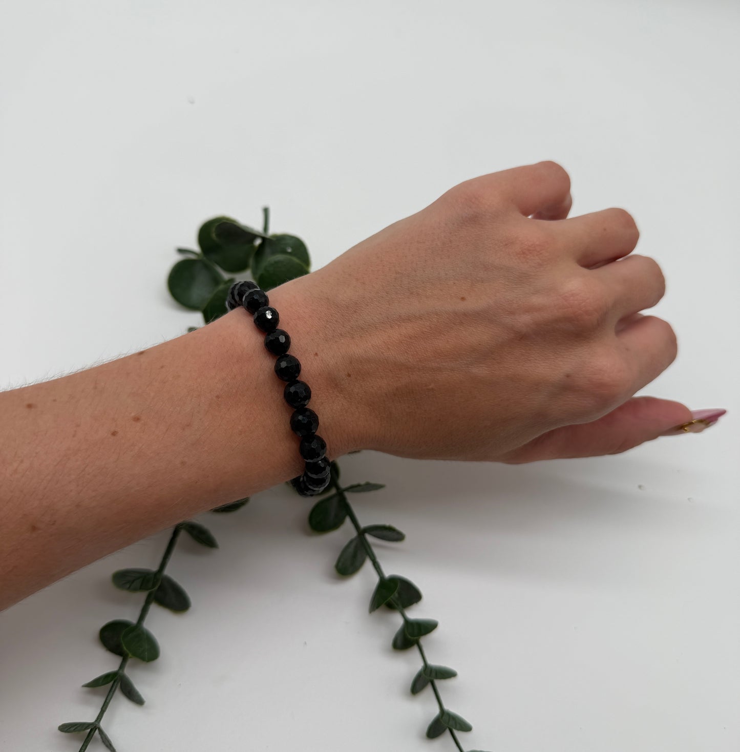 Turmalin AA facettiert 8mm Kugel Armband