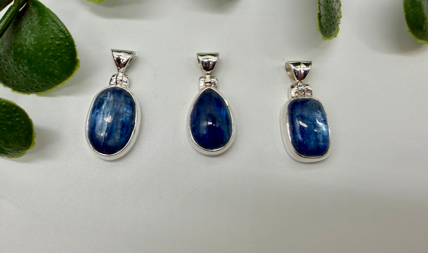 Kyanite AA+ Anhänger 925er Silber