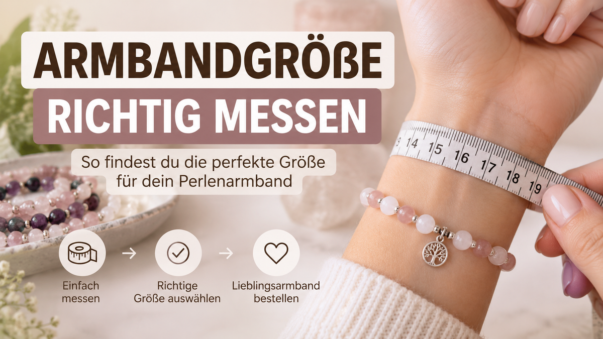 Video laden: Armbandgröße richtig messen 📏✨ So findest du die perfekte Größe für dein Perlenarmband Du bist dir unsicher, welche Armbandgröße du bestellen sollst? 🤍In diesem Video zeige ich dir Schritt für Schritt, wie du dein Handgelenk richtig misst und so die passende Größe für unsere Perlenarmbänder findest 📏✨Bitte miss dein Handgelenk vor deiner Bestellung, damit dein Armband später genauso sitzt, wie es soll. Und solltest du dir trotz Anleitung noch unsicher sein oder Fragen zur richtigen Größe haben: Melde dich jederzeit gerne bei mir! 🤍 Ich helfe dir natürlich dabei, die passende Größe für dich zu finden✨