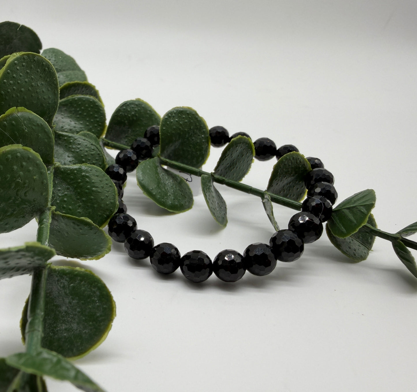 Turmalin AA facettiert 8mm Kugel Armband